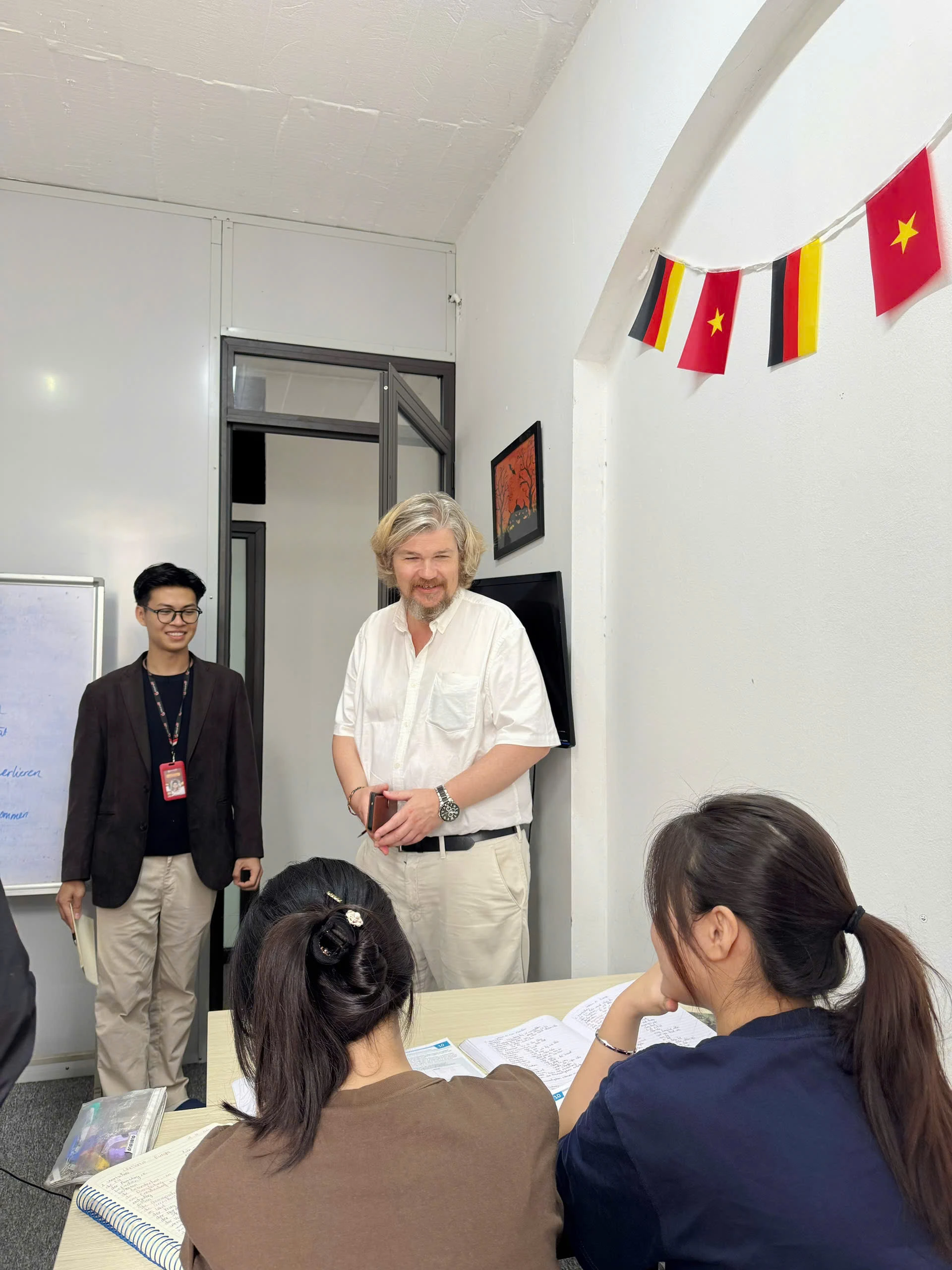 CEO TẬP ĐOÀN ĐỨC PHỎNG VẤN AZUBI VIỆT: CƠ HỘI DU HỌC NGHỀ 2026 NỞ RỘ